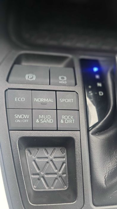 Toyota Rav4 XLE Premium AWD