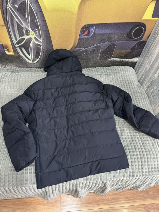 Продам куртки зима осень