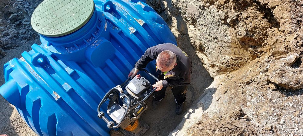 Резервоар за вода за подземен монтаж AQUAstay 1000