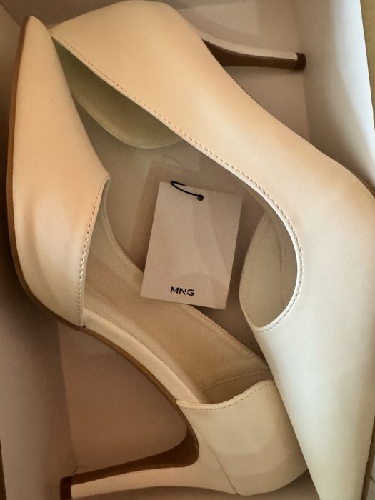 Обувь MANGO, классика