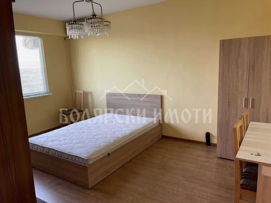 Дава се под наем Двустаен апартамент в Горна Оряховица - 45 кв.м за 203 € - Снимка #2