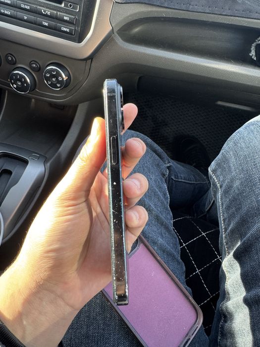 Iphone 15 продаю
