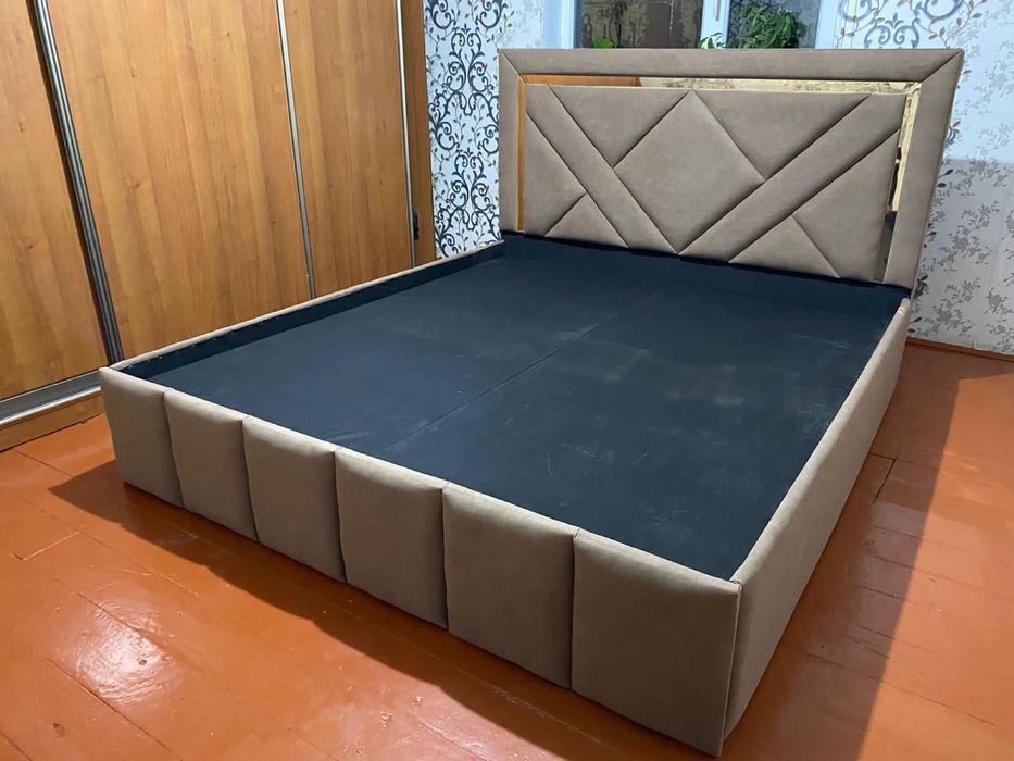 Кровать Кровать Двуспальная