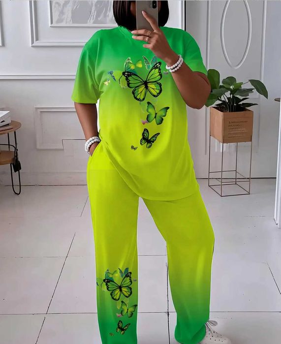 Дамски спортен екип