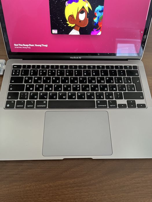 MacBook Air 13 M1 16/256 85%