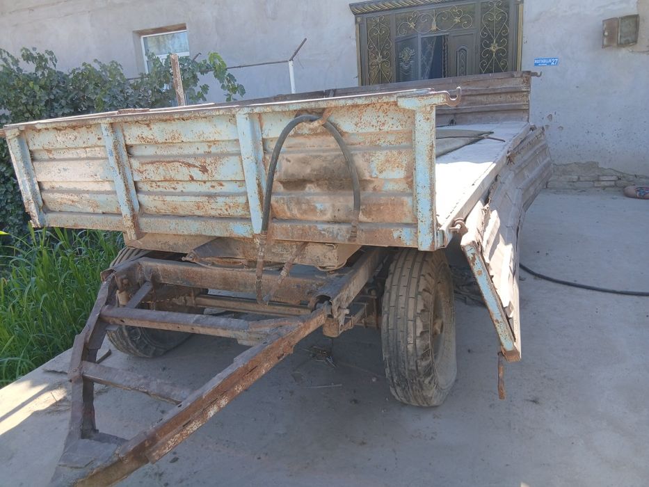 Mtz 80 sotiladi  xolati yaxshi