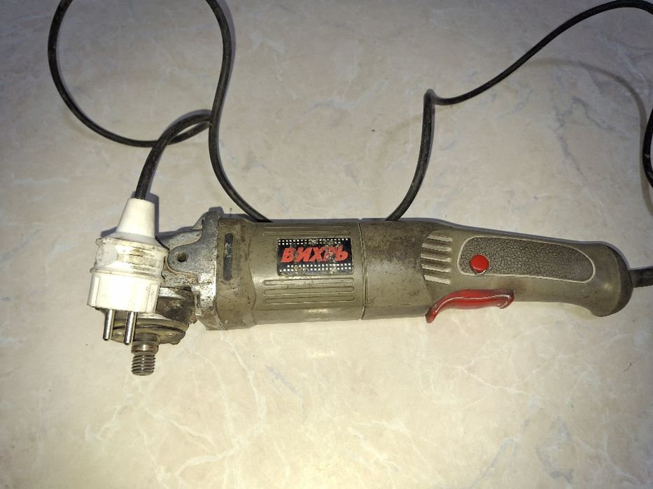 Болгарка  вихрь 1100