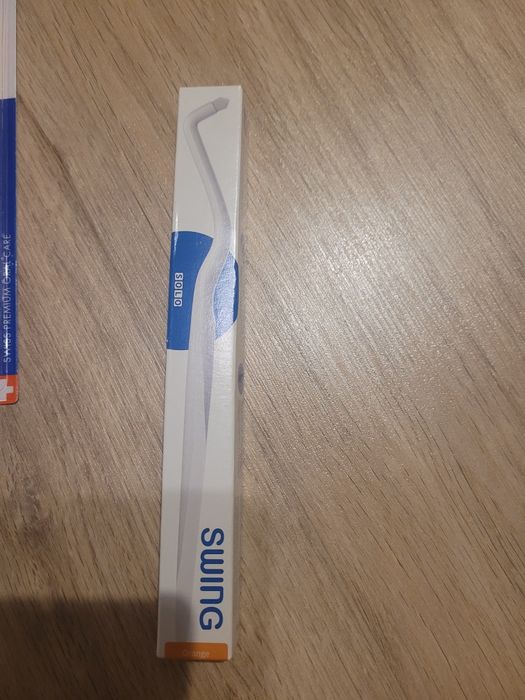 Periuta Solo Swing NOUA, ceara dentara si silicon