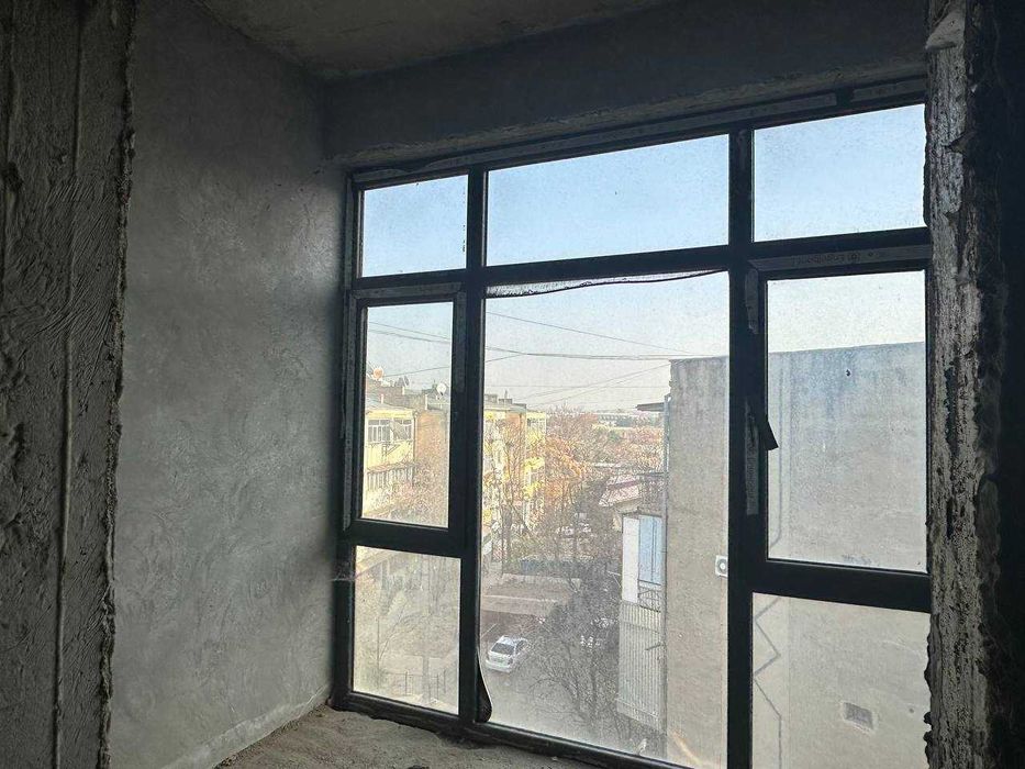 Продаю свою 3 комнатную квартиру в центре, Бульвар 117 кв.м.