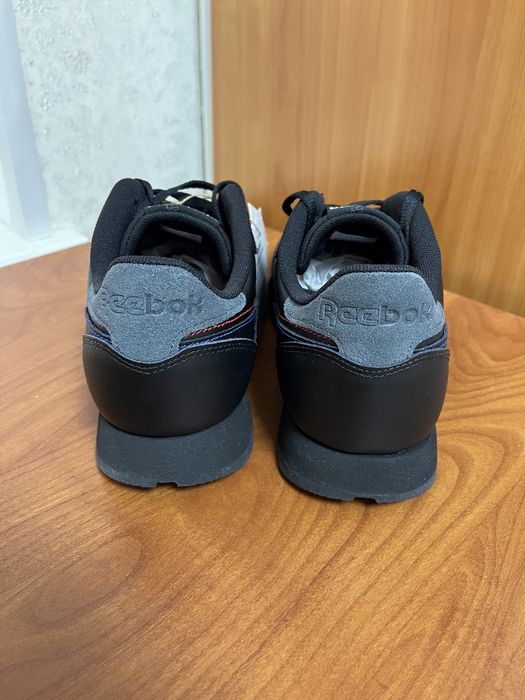 Кожаные кроссовки Reebok classic leather