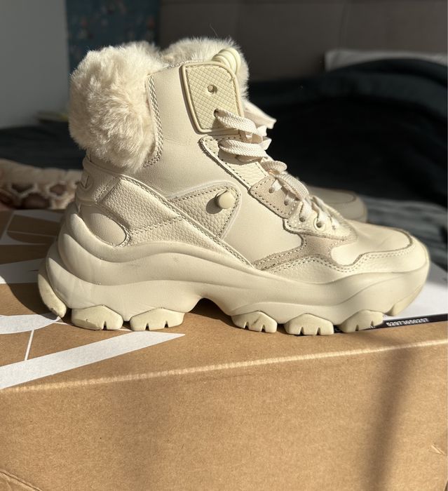 Зимние ботинки Zara