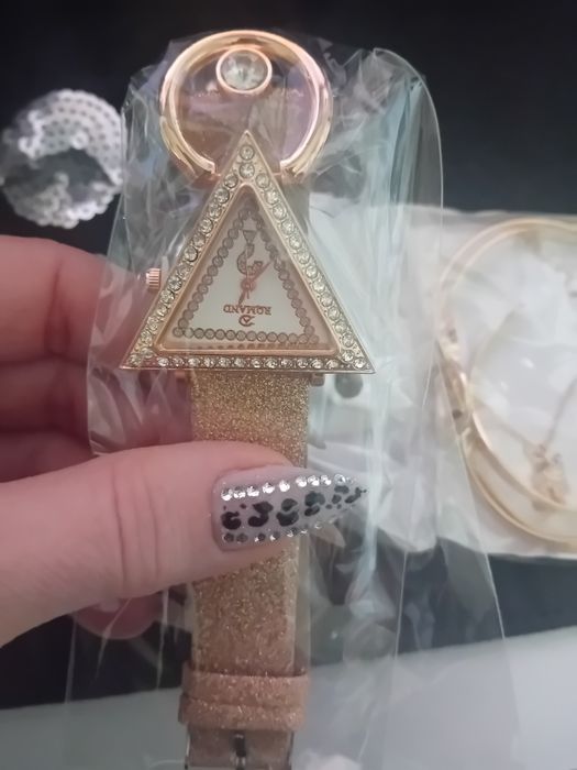 Часовник с  гривни