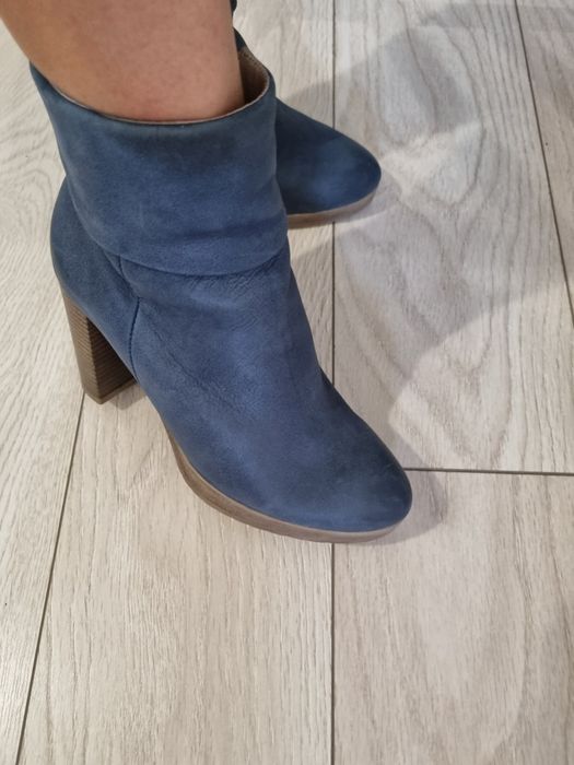 Ghete dama piele naturala, marimea 36 - 37