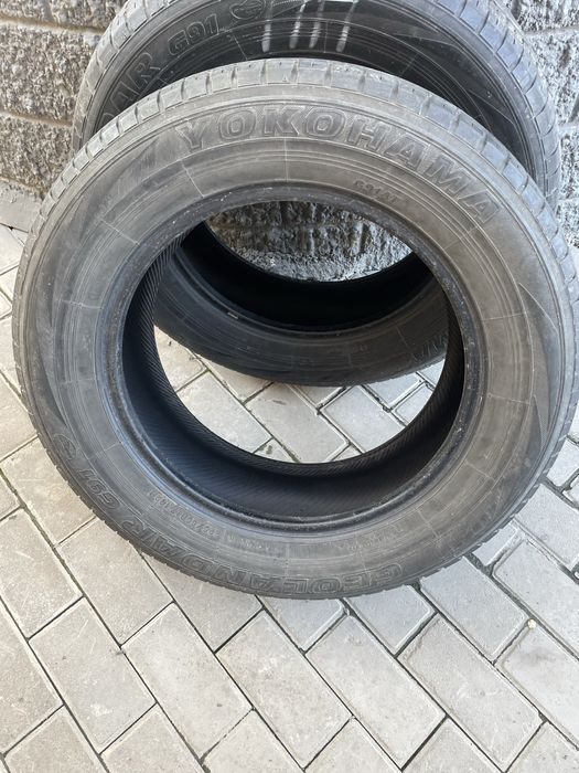 225/65/17 Yokohama