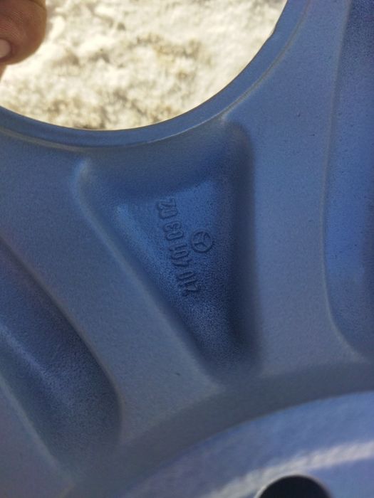 Мерседес оригинал на 15