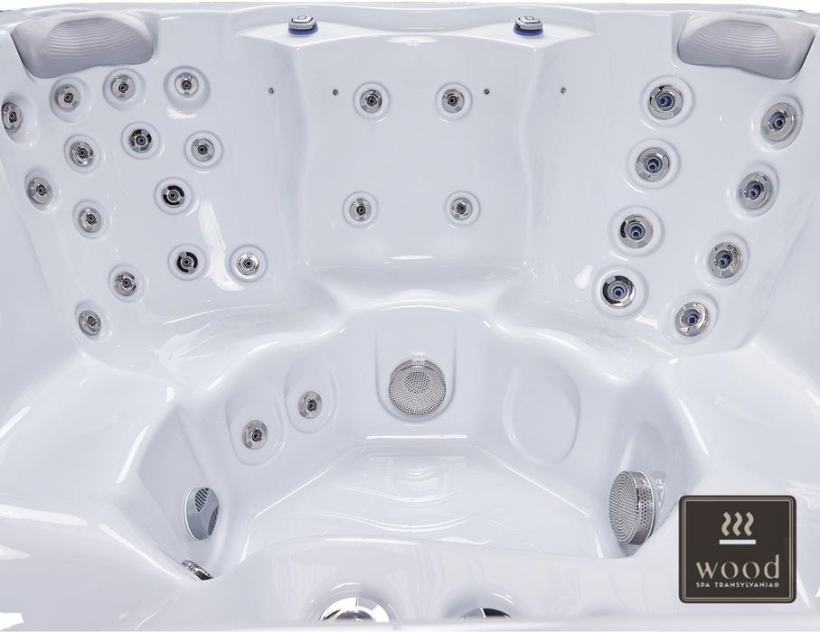 Jacuzzi - Minipiscina - Ciubar - PRAGUE LIFE DELUX Wellis