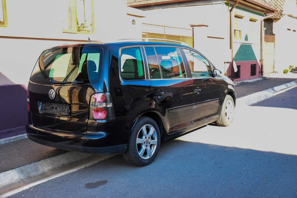 VOLKSWAGEN Touran 2006 — imagine 3