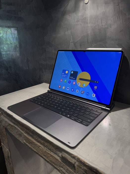 КАТО ЧИСТО НОВ Samsung Galaxy Tab S11 Ultra 5G Cellular + Keyboard + S Pen