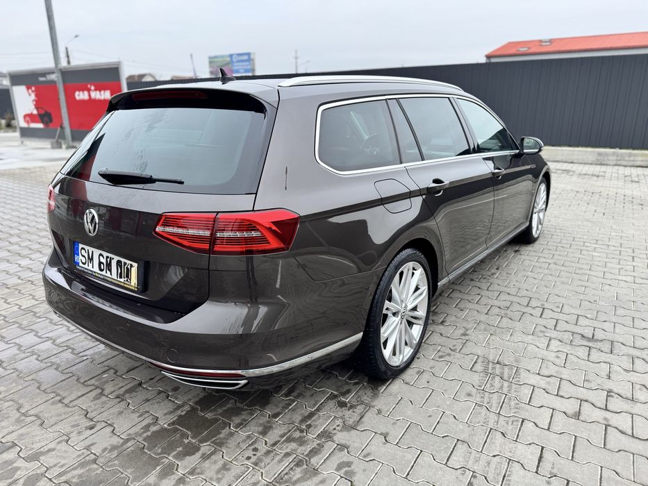 Volkswagen Passat Passat 2016 B8 4Motion 240CP Biturbo Highline Cutie automata DSG 7+1 t