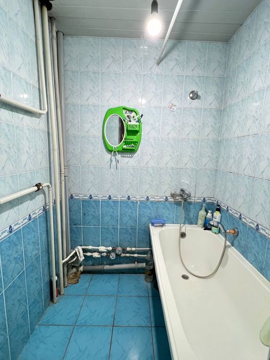 Uy sotiladi. 2. Xonali. Remonti. O’rtacha