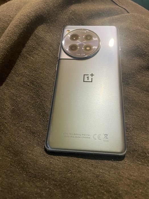 Смартфон OnePlus 12R 256GB , 16+4GB RAM