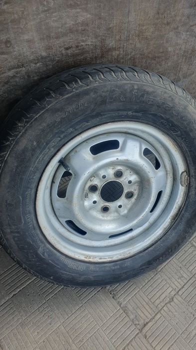Продам запаску r13