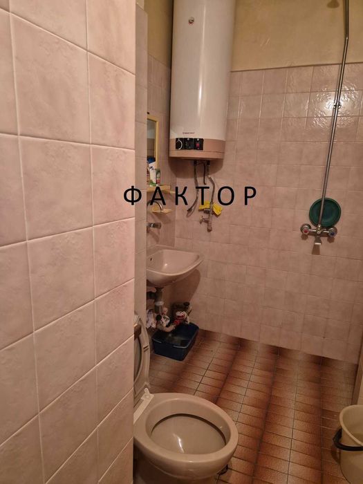 Продава се Тристаен апартамент в Чирпан - 95 кв.м за 483 €/кв.м - Снимка #10
