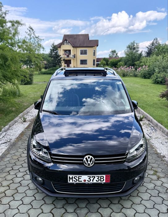 Touran 2.0 tdi 170 cp DSG panoramic//webasto//padele//camera carlig