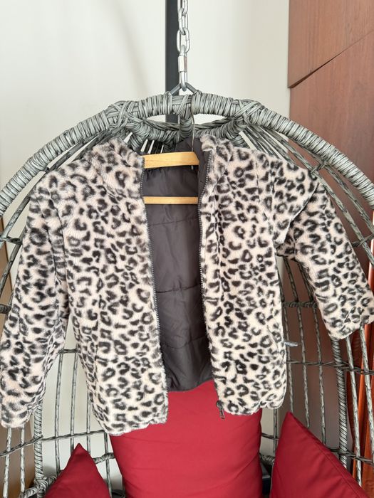 Jachetă pufoasă leopard Nutmeg 6-7 ani, foarte bună