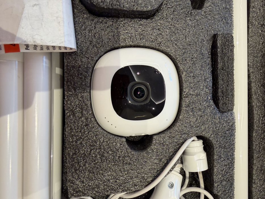 Camera de supraveghere bebelus Nanit Plus
