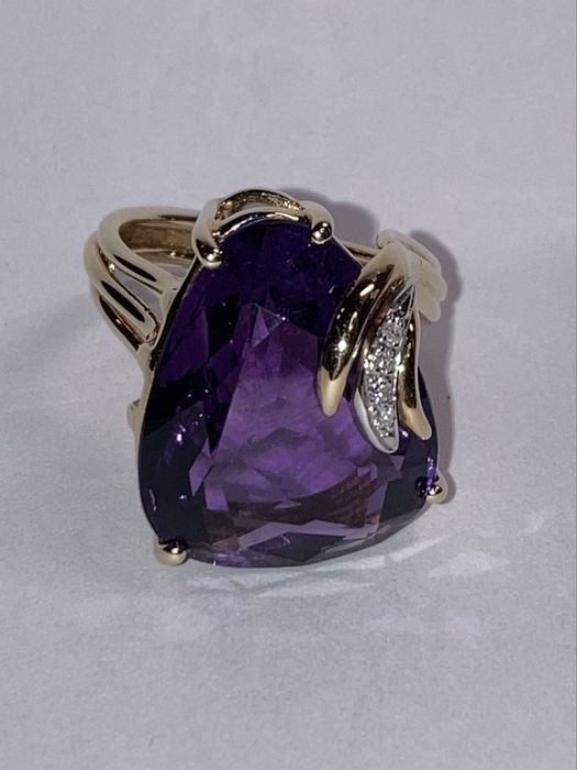 Inel aur cu Amethyst si diamante