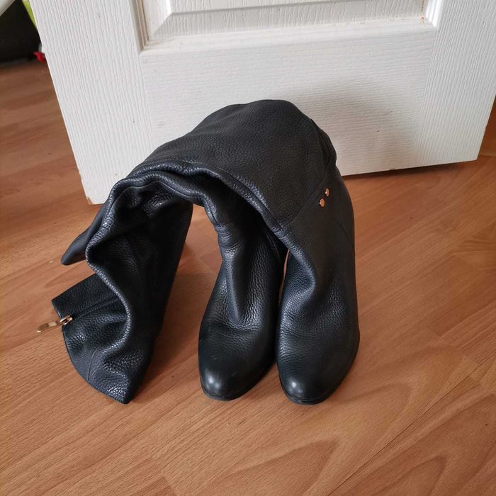 Продам Женские сапоги