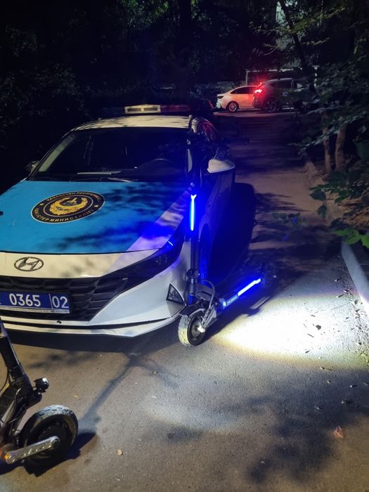 Продам Электросамокат f3 pro max