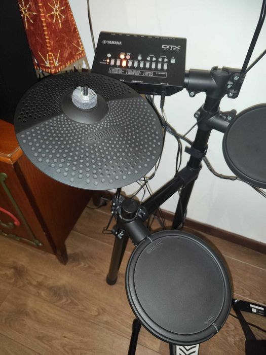 Tobe Electronice Yamaha DTX452K E-Drum Set STARE PERFECTĂ !