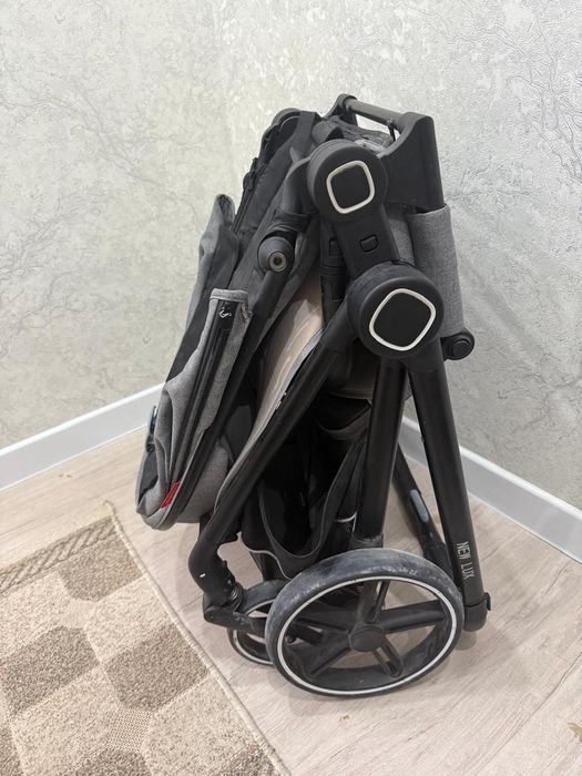 Продается коляска New lux
