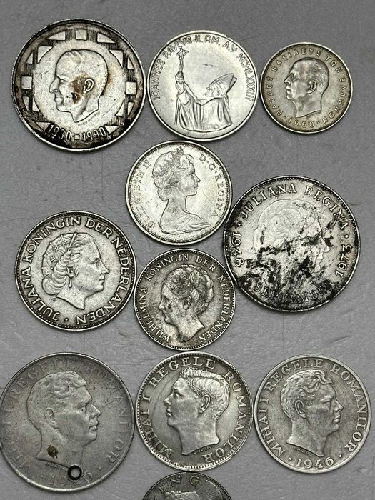 LOT 13 MONEDE ARGINT - Necuratate - Diferite Tari - 185g -10.5 lei/gr.