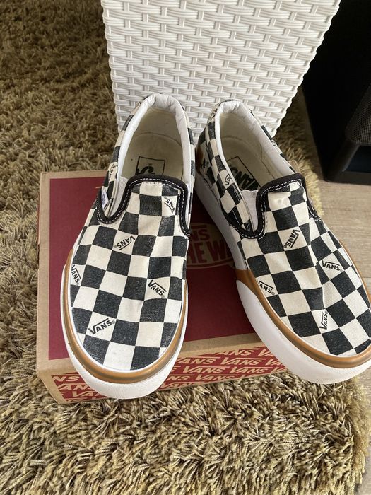 Vans Classic Slip-On Staked