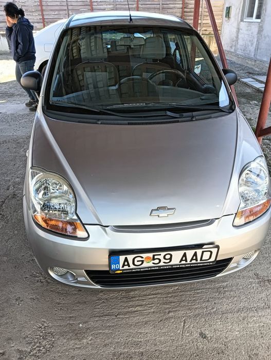 Vând Chevrolet spark