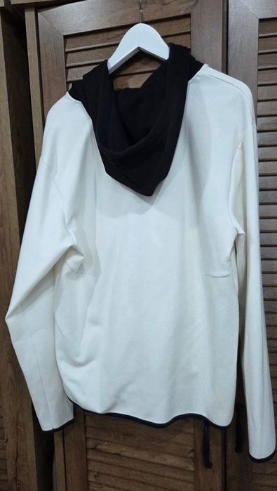 Hanorac Zara/Nu Nike, Adidas, Under Armour, New balance, Puma