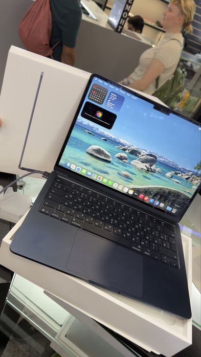 MacBook Air 13 M4 16/256GB Mid