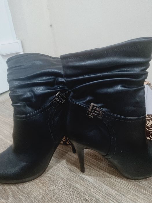 Дамски обувки 38 номер