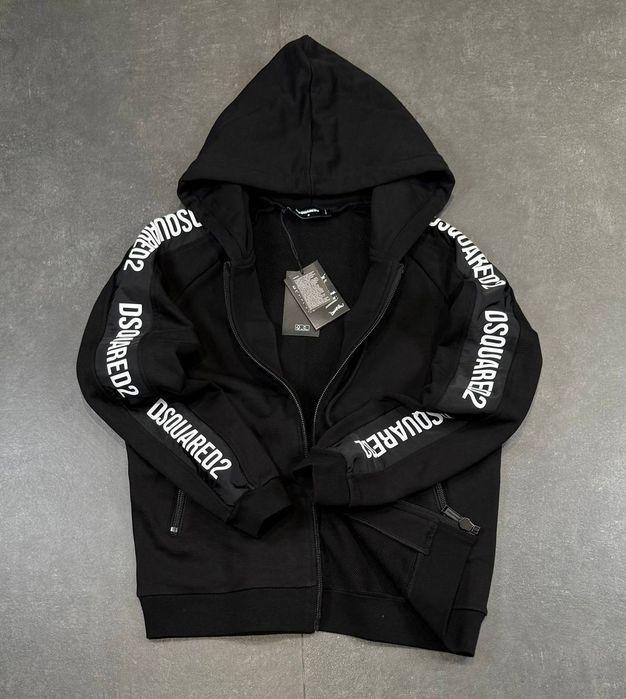 Мъжки екипи Dsquared