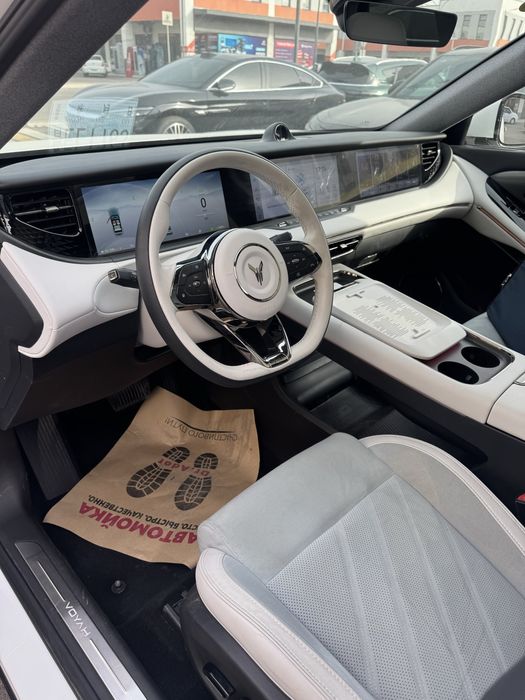 Voyah free 318 appolo tech/ 12000km probegom