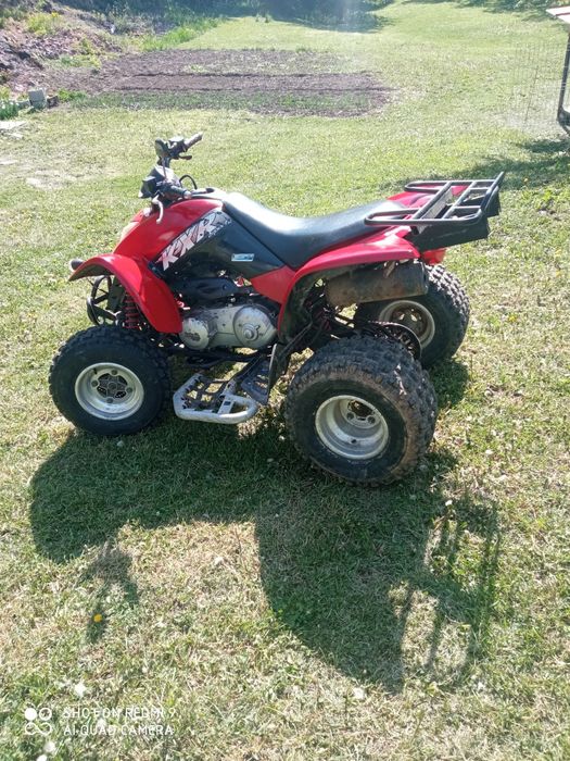 Vând ATV kymko kxr de 250 automat