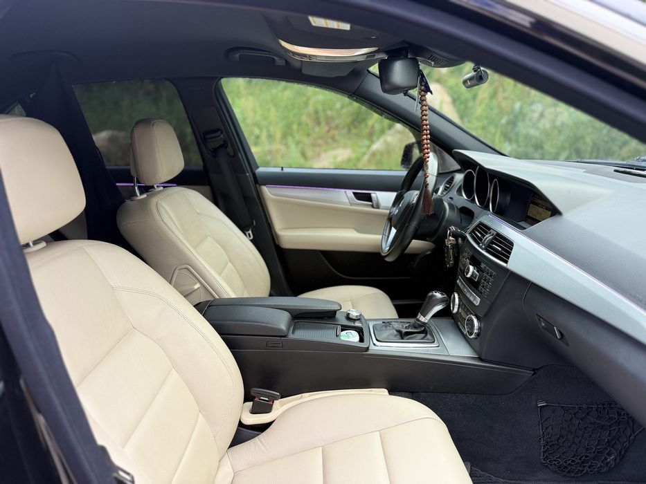 Mercedes c250 cdi 4 matic an 2013 facelift  Automat