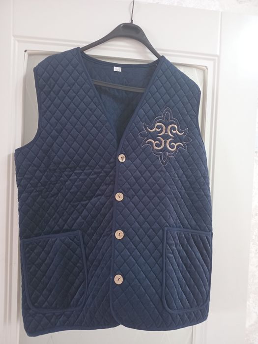 Кажекей. Новый.  3000 тееге