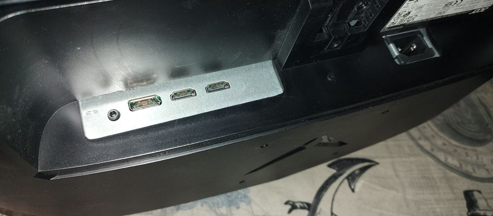 2 бр. Монитори за матрица