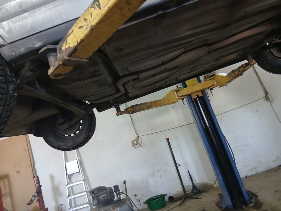 Продам приору универсал 2012 года