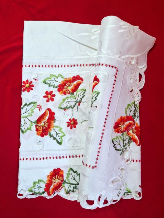 Față de masa brodata