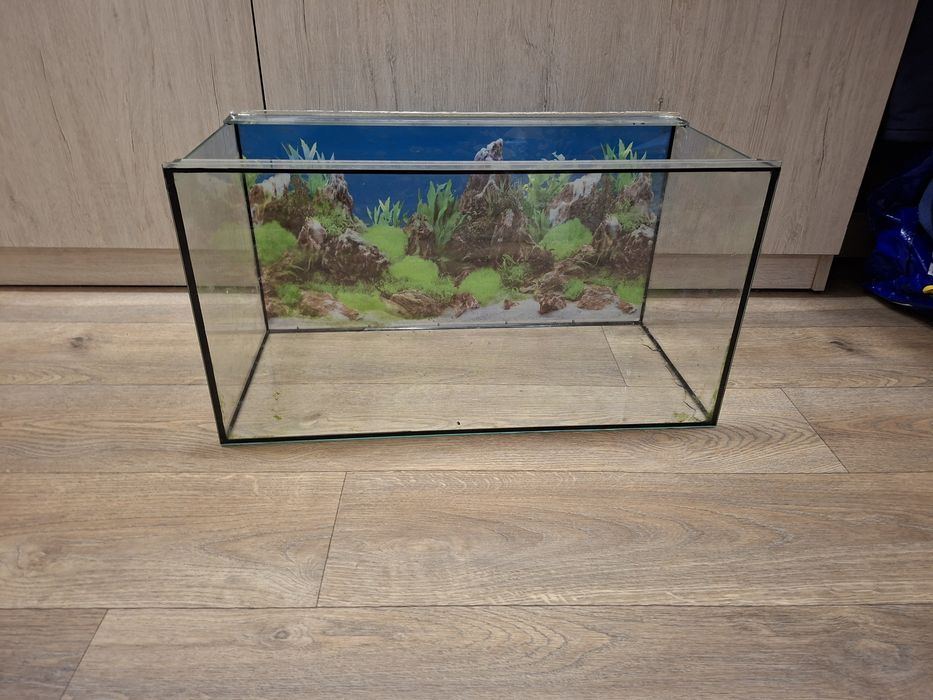 Продам аквариум 42л